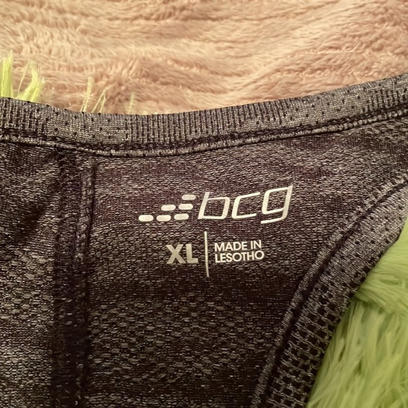 Sportsbra and Tank Bundle - Picture 4 of 5